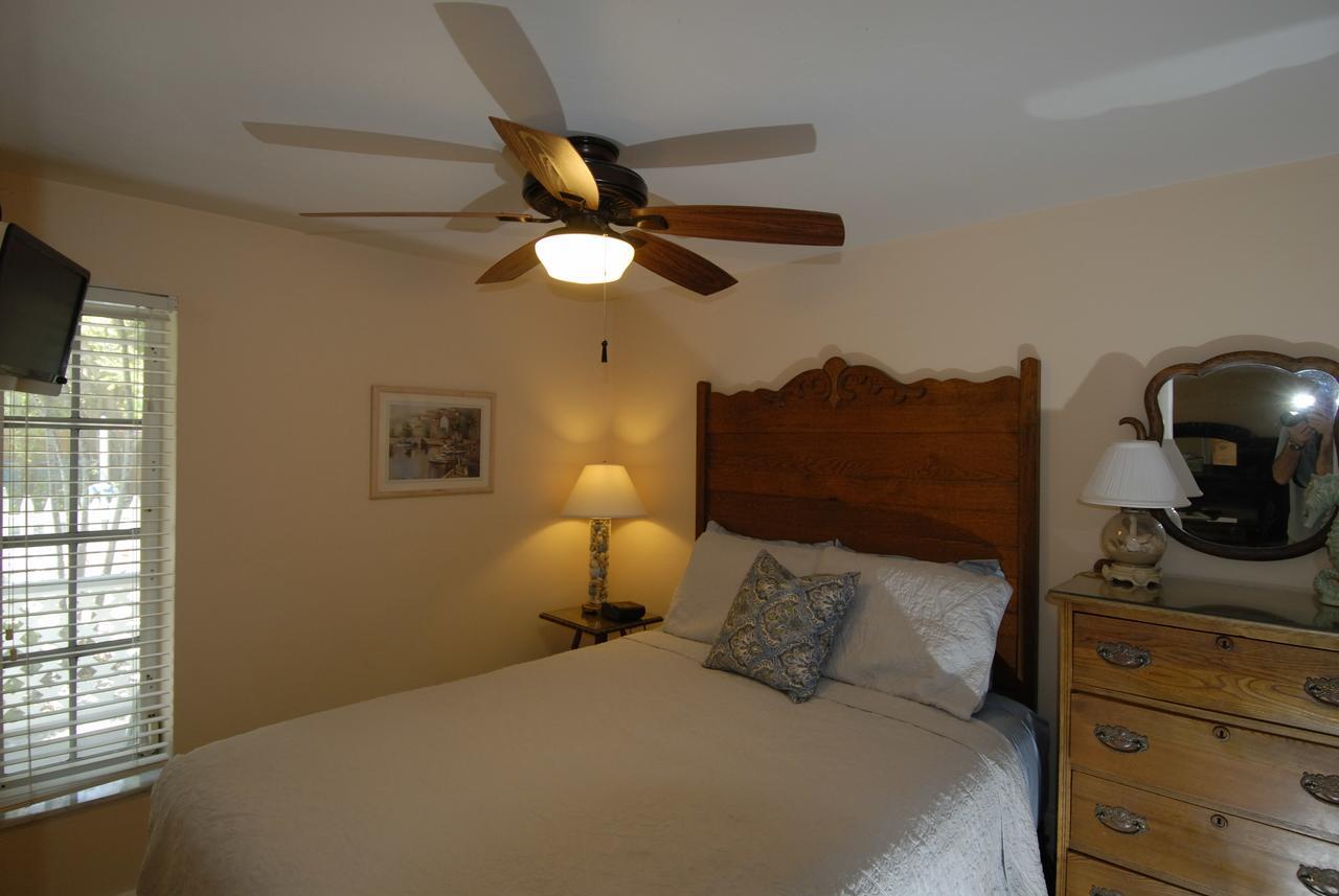 Seahorse Cottages - Adults Only Sanibel Extérieur photo