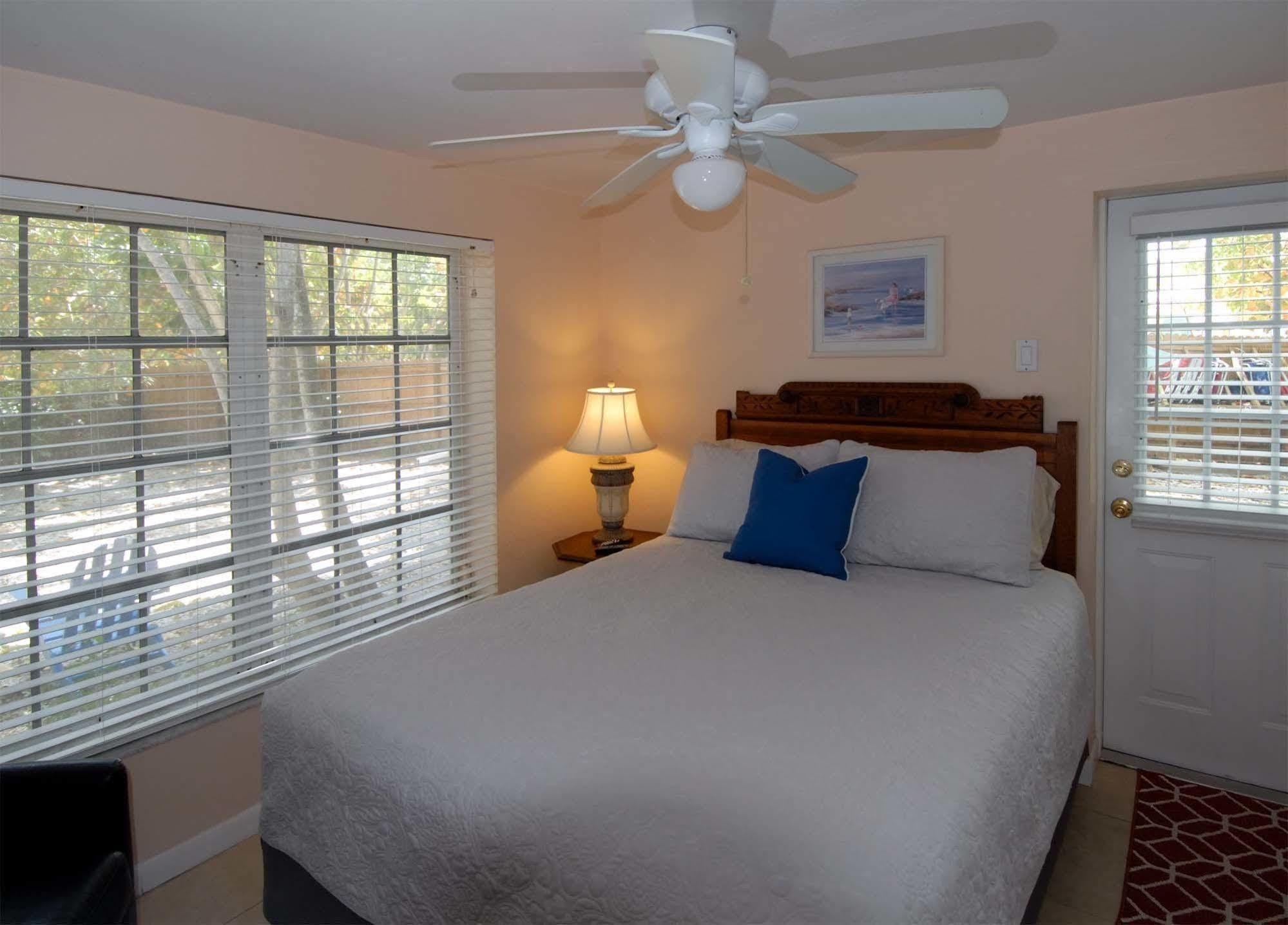 Seahorse Cottages - Adults Only Sanibel Extérieur photo