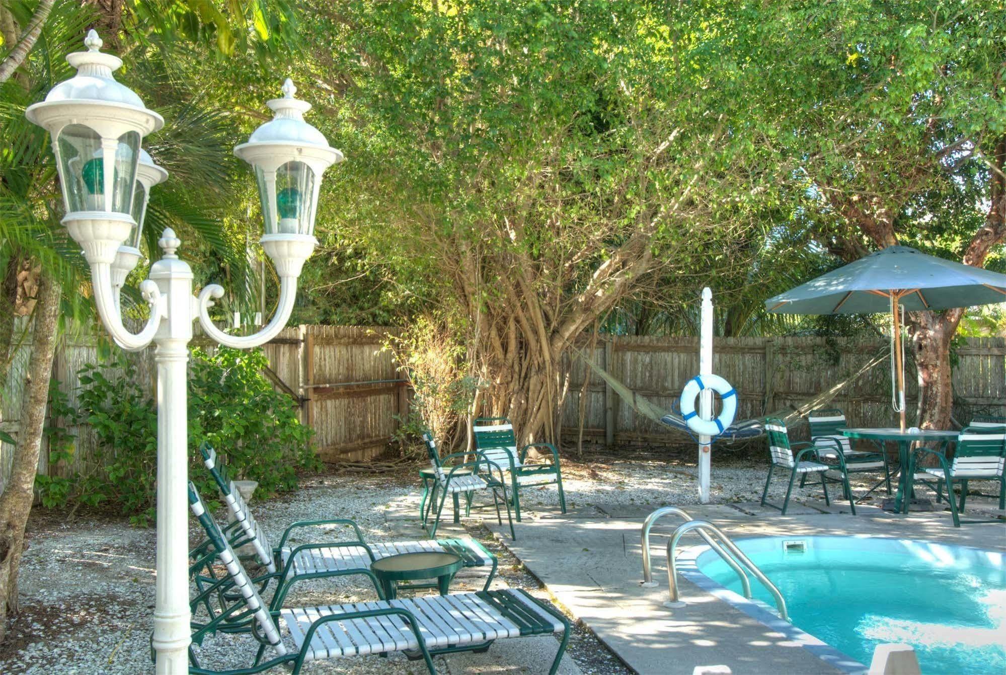 Seahorse Cottages - Adults Only Sanibel Extérieur photo