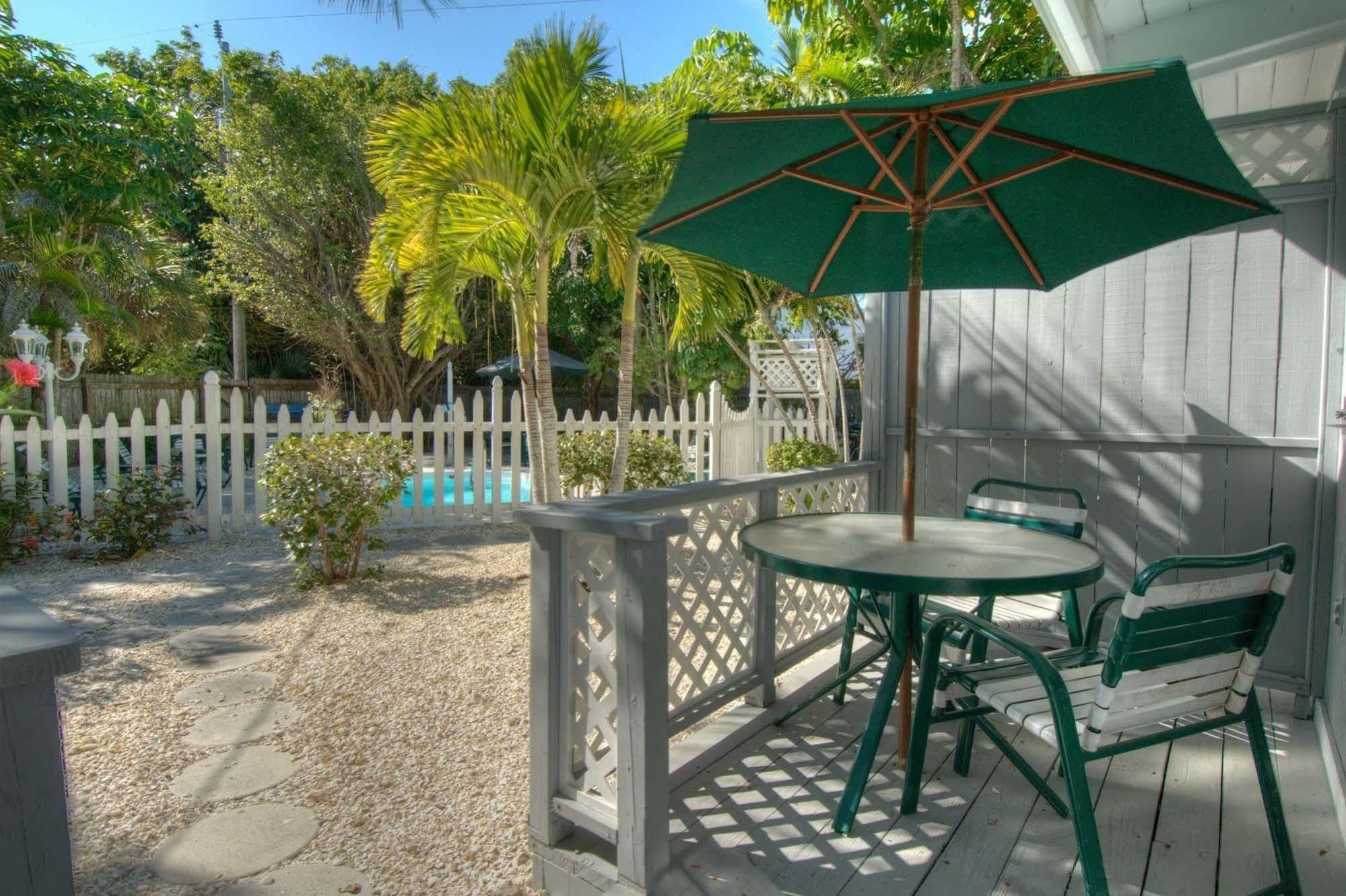 Seahorse Cottages - Adults Only Sanibel Extérieur photo